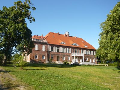 Schloss Pütznitz FEWO-Ostsee Hinterland